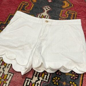 Lily Pulitzer Scallop shorts